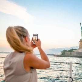 Ciudad de Nueva York: Estatua de la Libertad e Isla Ellis con Ferry