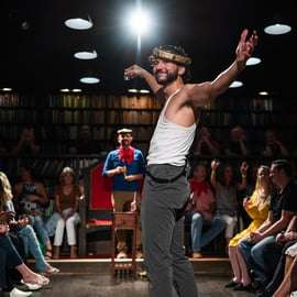 Nueva York: Drunk Dracula, obra cómica interactiva Off-Broadway