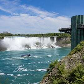 Desde New York:Niagara Falls de Día Opción Iluminadas y Fuegos artificiales