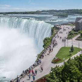 Desde New York:Niagara Falls de Día Opción Iluminadas y Fuegos artificiales