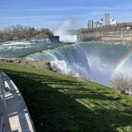 Desde NYC: Excursión guiada de un día a las cataratas del Niágara