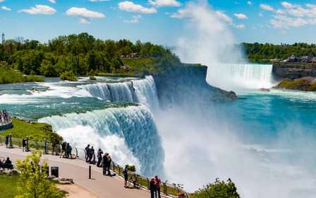 Desde Nueva York: Excursión de 2 días a las cataratas del Niágara con compras en outlets