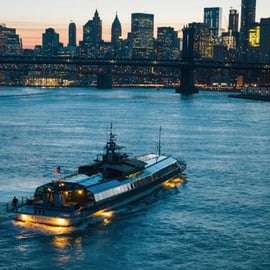 NYC: Brunch, almuerzo o cena de lujo en crucero por el puerto