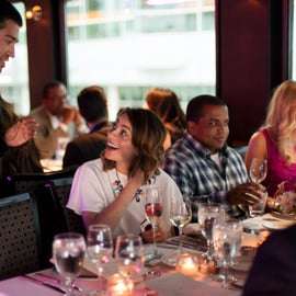 Ciudad de Nueva York: Brunch, Almuerzo o Cena Buffet en Crucero por el Río