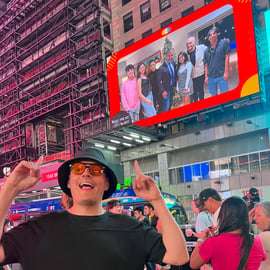 NYC: Mírate en una valla publicitaria de Times Square durante 24 horas