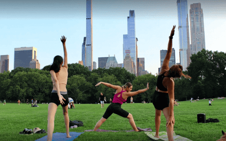 Central Park: ¡La clase de yoga mejor valorada de Nueva York!