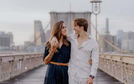 Nueva York: sesión de fotos en el puente de Brooklyn y DUMBO + opción de pedido de mano