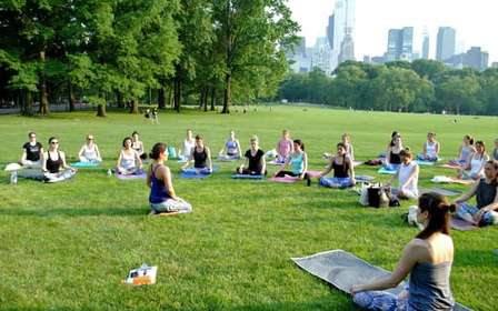 Central Park, Nueva York: Clases de yoga en el parque desde 2012