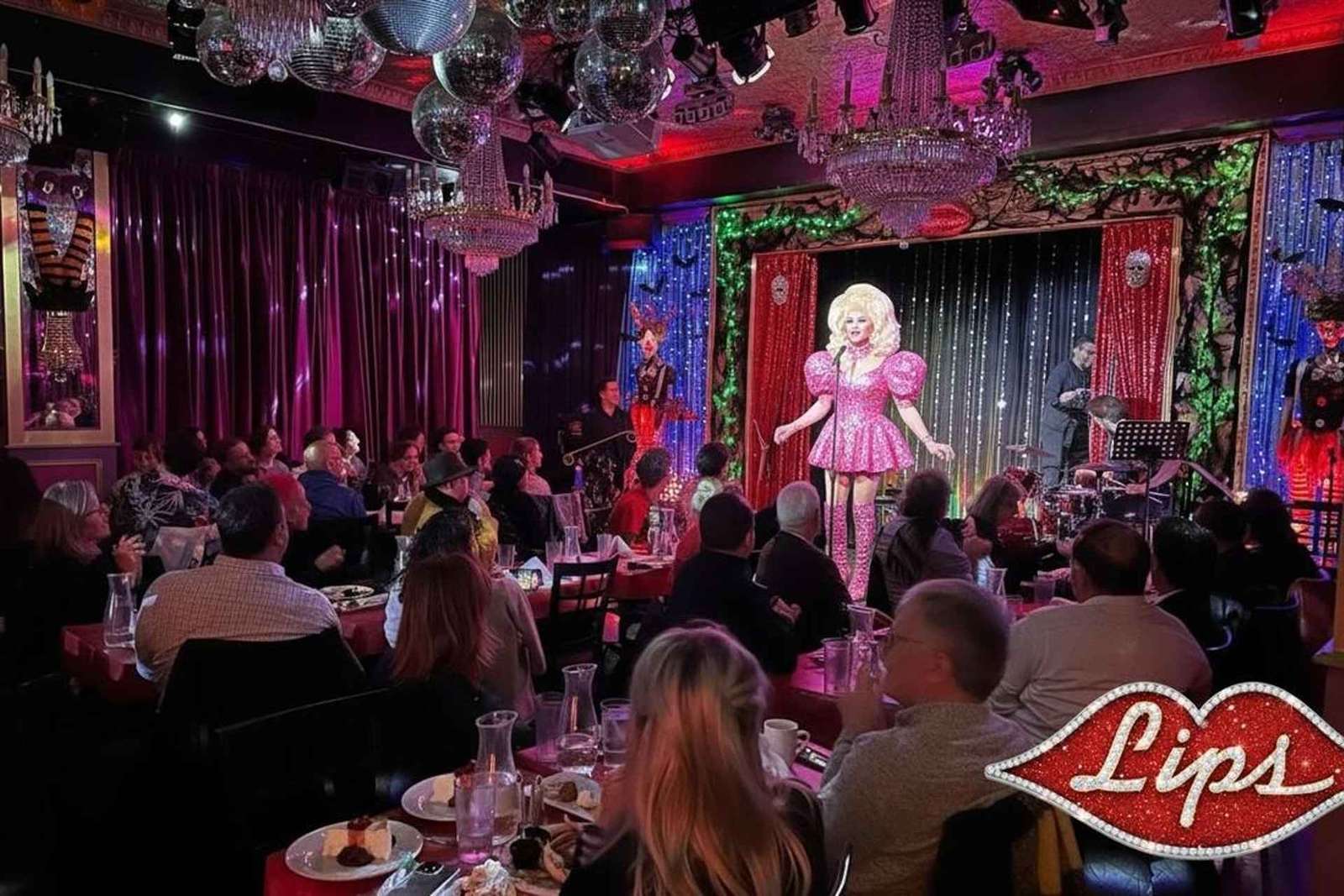Nueva York: ticket para cena y espectáculo con drag queens en Lips