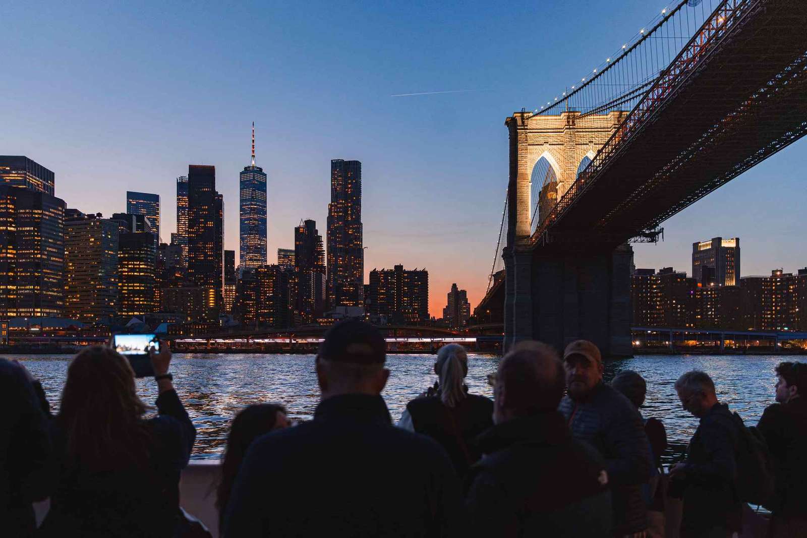 NYC: Crucero Circle Line 2h Harbor Lights Skip-The-Box-Office